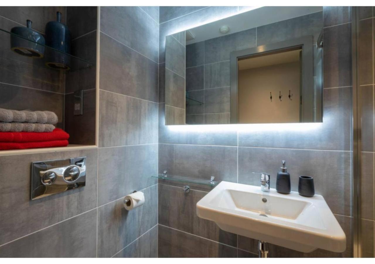 Joivy Affordable Dublin Thomas Street - Adults Only Apartment Ngoại thất bức ảnh