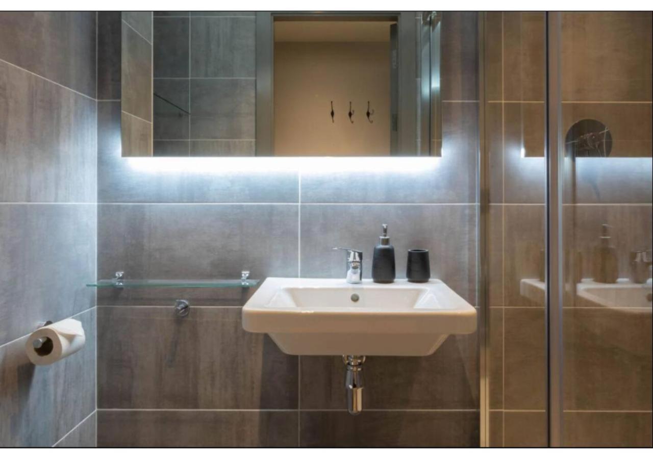 Joivy Affordable Dublin Thomas Street - Adults Only Apartment Ngoại thất bức ảnh